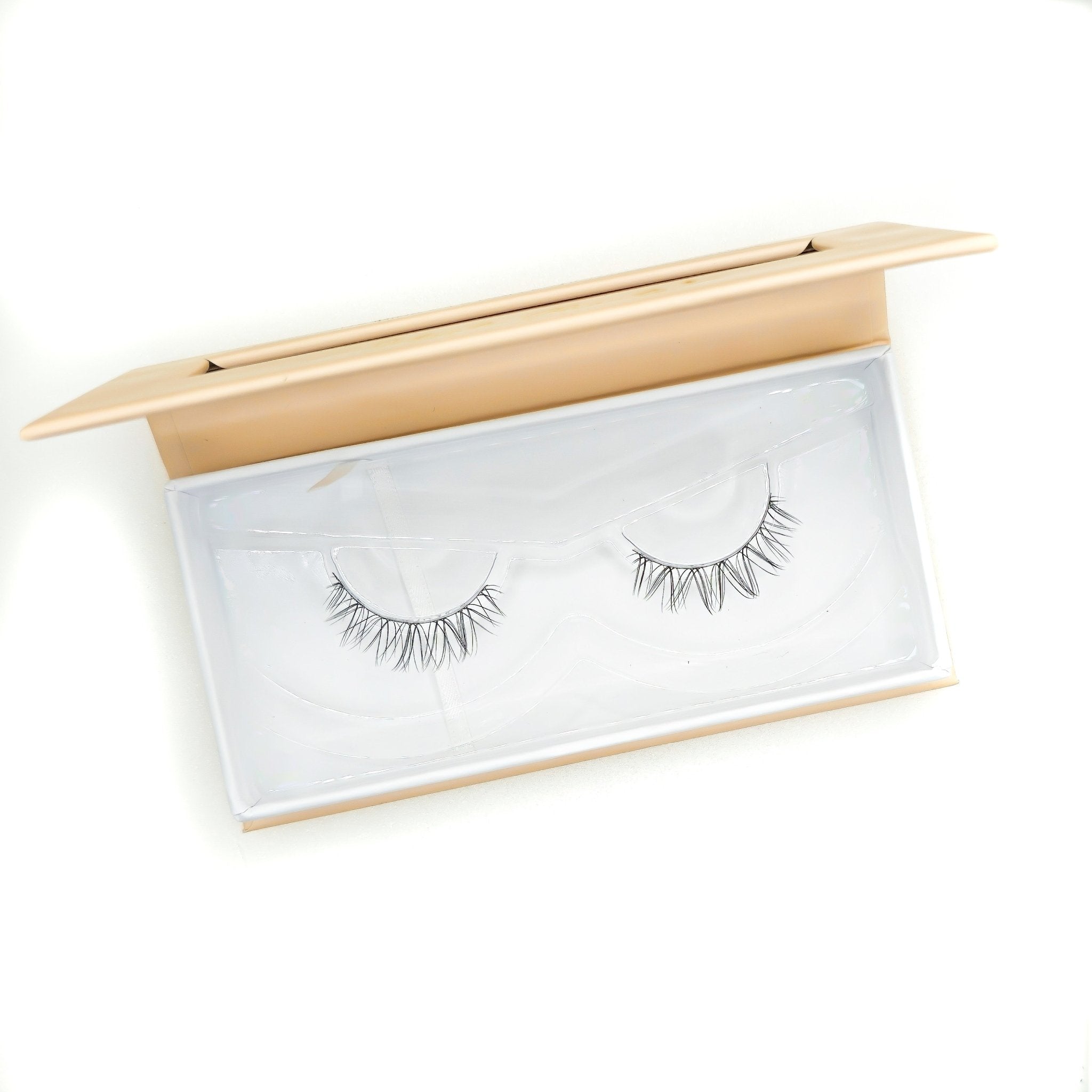 Faux Cils Ultra Light DELICATESSE - Effet Oeil de Biche - Ishyati Beauty