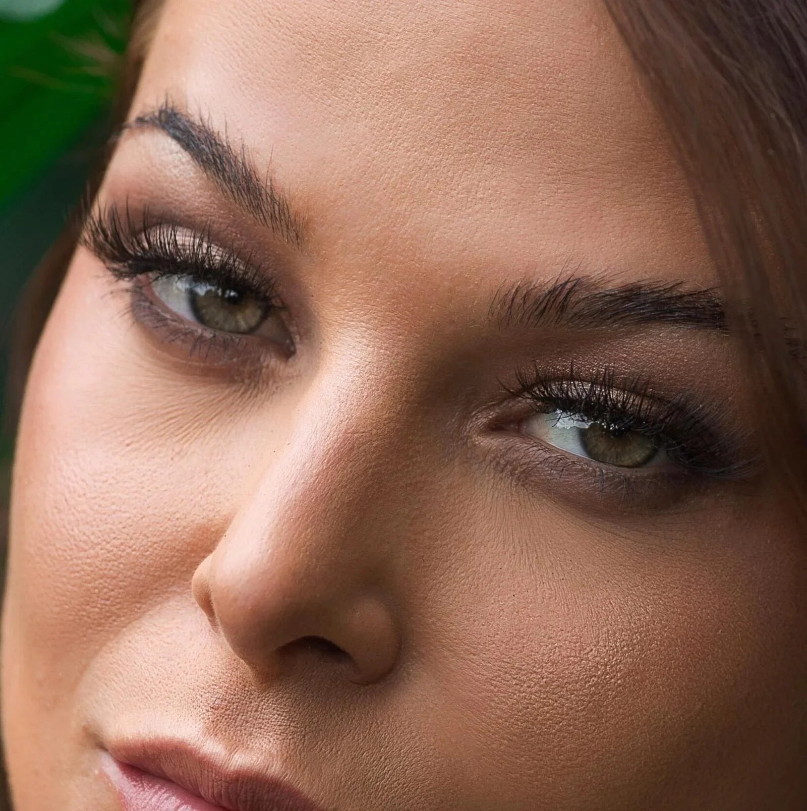 Faux Cils Bande Invisible - Ishyati Beauty