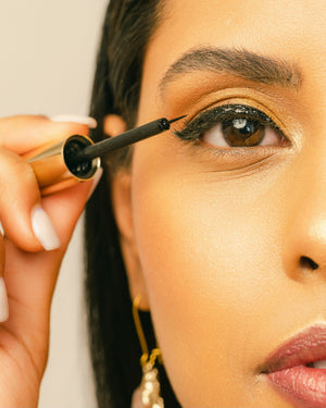 Étape 4 - Tracez l'eyeliner magnétique en 2 couches