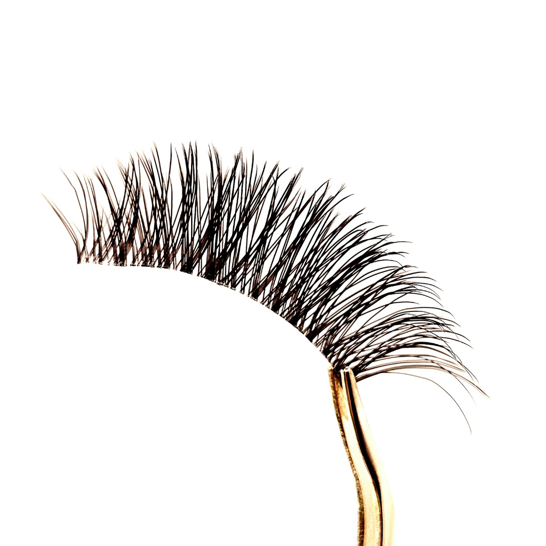 Faux Cils Bande Invisible AMOUR Teint Café - Effet Oeil de Chat