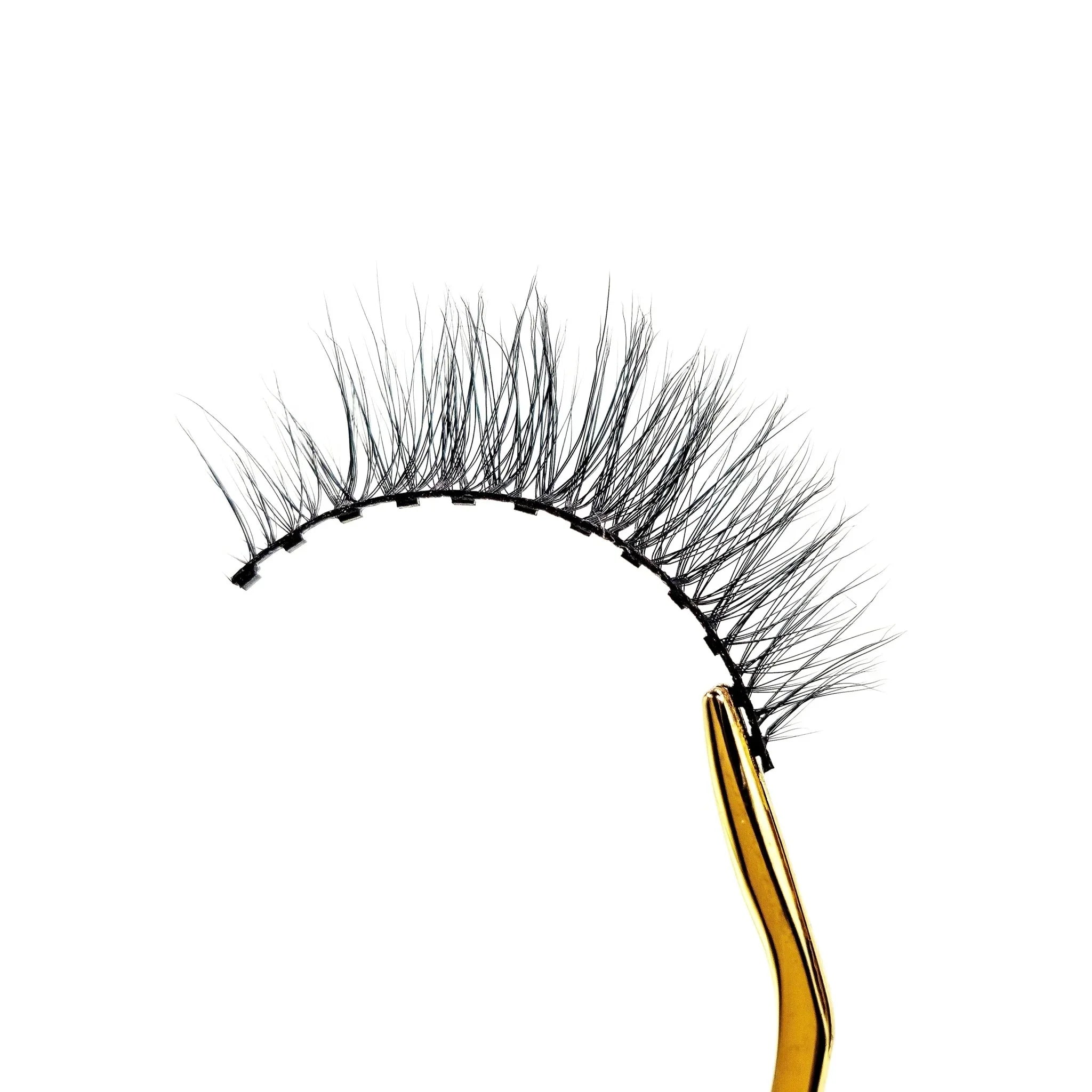 Faux Cils Magnétiques STAR - Effet Oeil de Biche - Ishyati Beauty