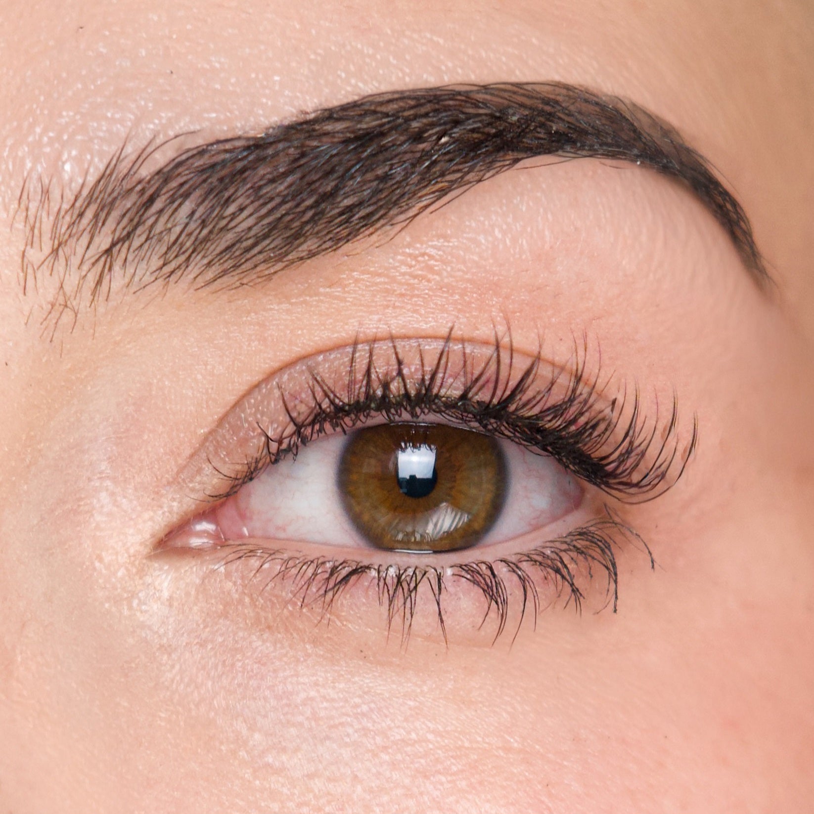 Faux Cils Ultra Light DELICATESSE - Effet Oeil de Biche - Ishyati Beauty